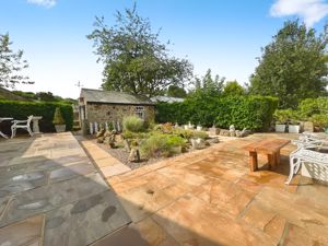 Photo 25- click for photo gallery